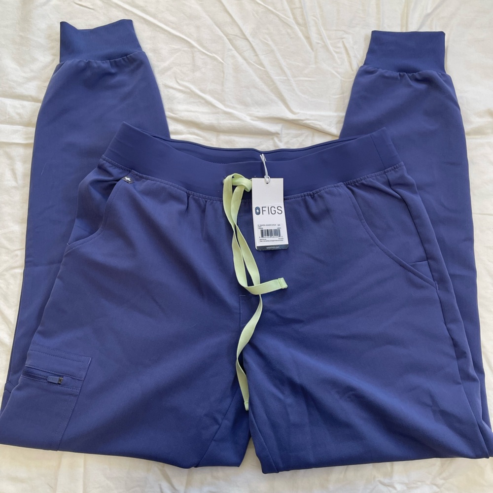 Figs Zamora joggers NWT size small regular